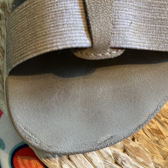 Sandals - Picture 5 of 8